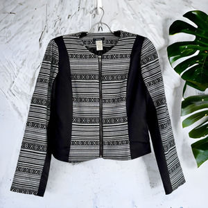 Feline Tribal Print Zip Front Panel Jacket in Black Size Large